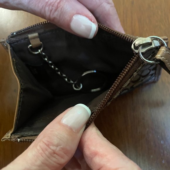 Coach Vintage ID Wallet - Picture 3 of 6